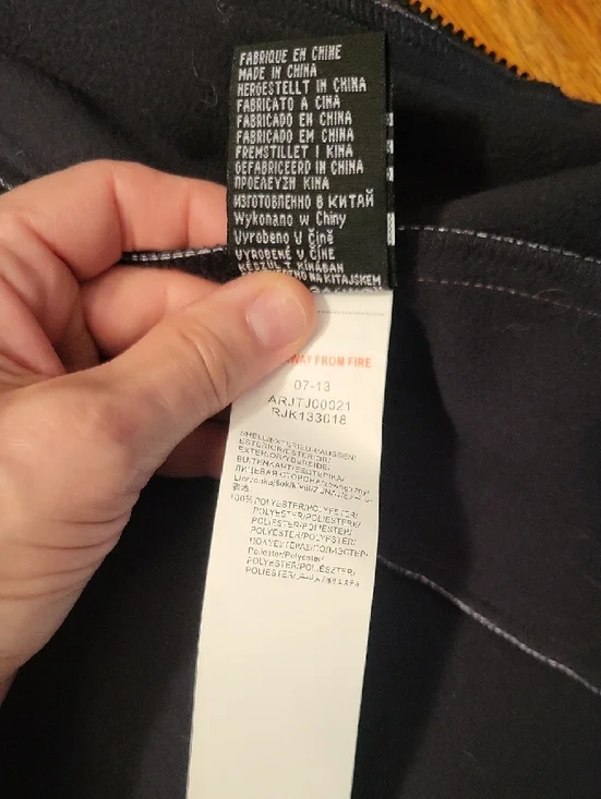 Roxy Women's Aztec Softshell Ski Jacket Size Medium Long Slim Fit - Picture 14 of 14